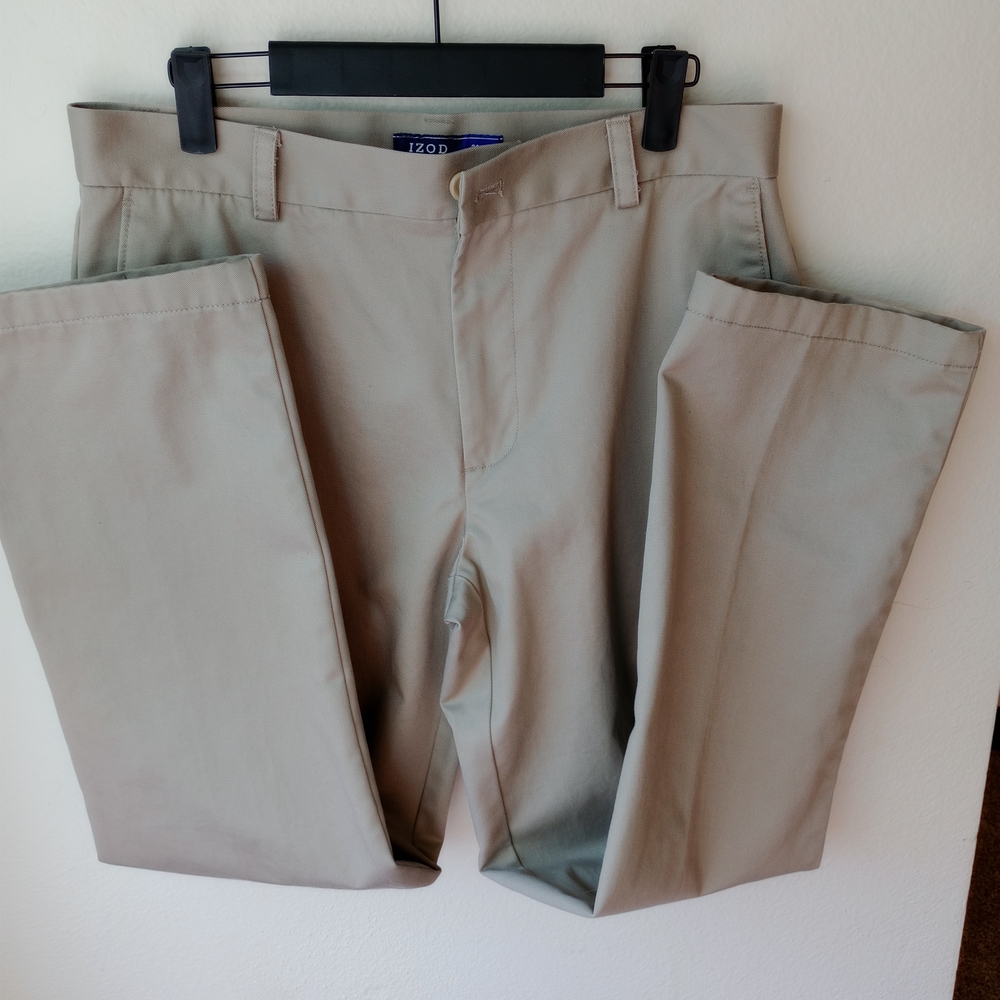 Izod Men's Tan Chino Pants - Straight Fit